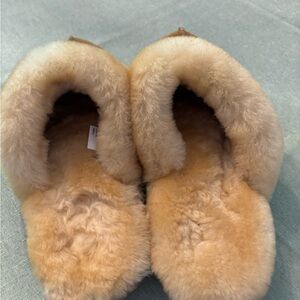 Women’s LL Bean Wicked Good Sherling lined slides